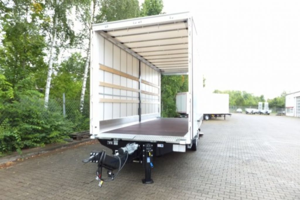 Möslein neuer Planenanhänger, Ladebordwand + Durchladba - Camión lona: foto 3 Möslein neuer Planenanhänger, Ladebordwand + Durchladba - Camión lona: foto 3