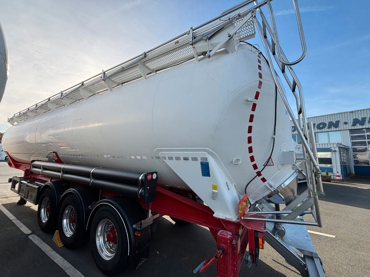 Feldbinder KIP 60.3 E-Hydraulik - Semirremolque silo: foto 3 Feldbinder KIP 60.3 E-Hydraulik - Semirremolque silo: foto 3
