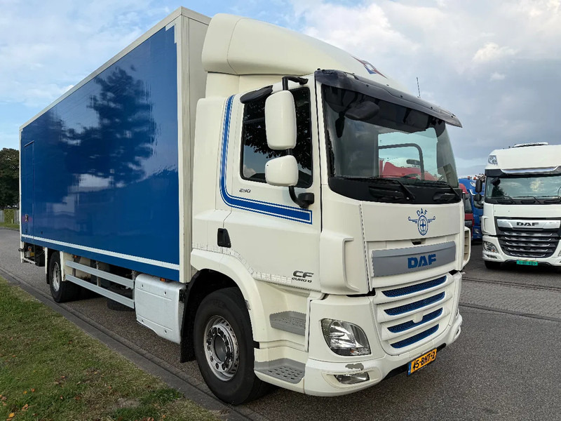 DAF CF 290 2016 - Camión caja cerrada: foto 2 DAF CF 290 2016 - Camión caja cerrada: foto 2