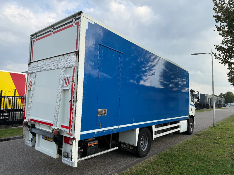 DAF CF 290 2016 - Camión caja cerrada: foto 3 DAF CF 290 2016 - Camión caja cerrada: foto 3