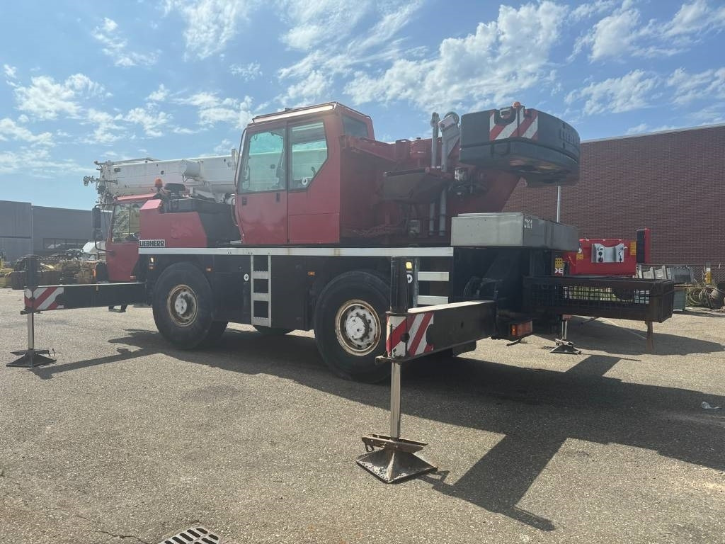 Liebherr LTM 1030-2.1 ( WITH JIB ) - Grúa todo terreno: foto 3 Liebherr LTM 1030-2.1 ( WITH JIB ) - Grúa todo terreno: foto 3