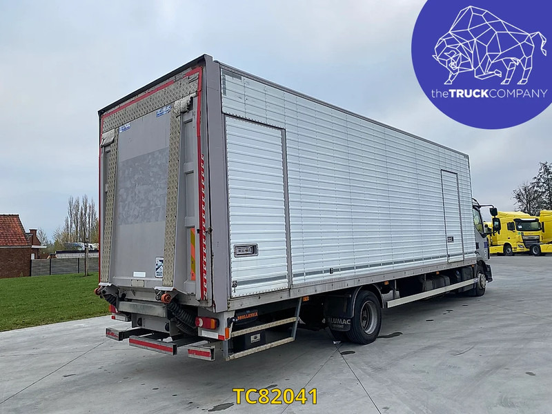 Renault Midlum 210 - Camión caja cerrada: foto 4 Renault Midlum 210 - Camión caja cerrada: foto 4