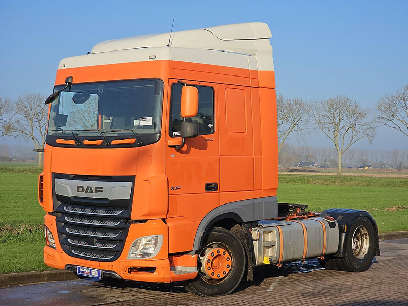 DAF XF 450 - Cabeza tractora: foto 2 DAF XF 450 - Cabeza tractora: foto 2