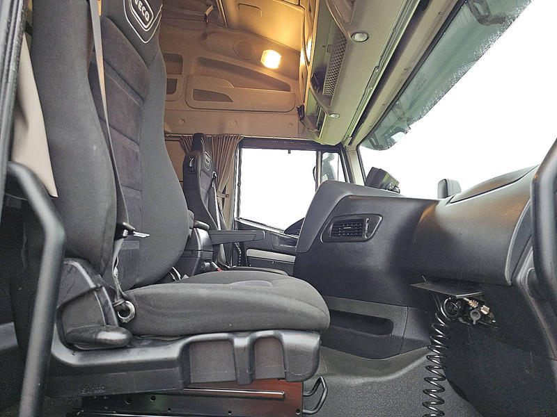 Cabeza tractora Iveco AS440S46 STRALIS LNG: foto 7