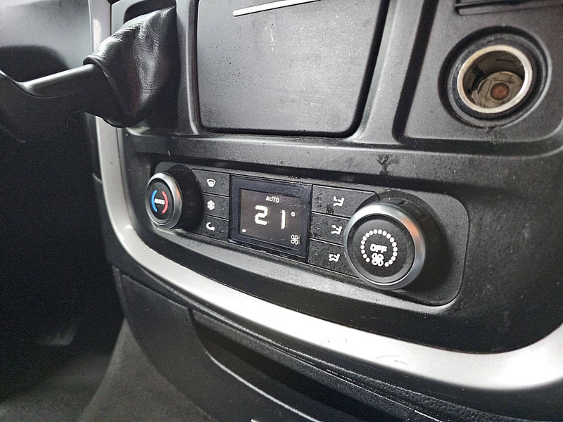 Cabeza tractora Iveco AS440S46 STRALIS LNG: foto 12