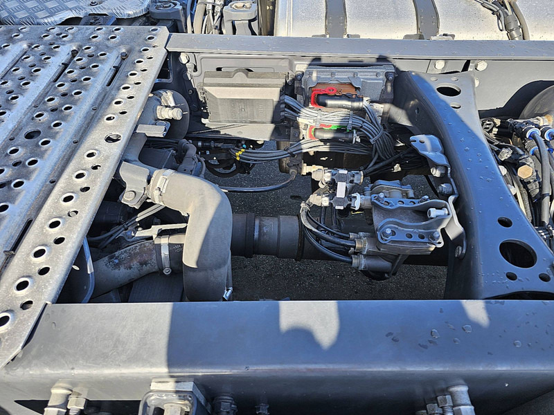 Cabeza tractora Scania S450 SKIRTS 2X TANK RETAR: foto 17