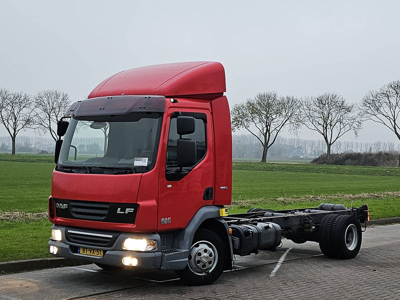 DAF LF 45.160 7.49T AIRCO WB 390 - Camión chasis: foto 2 DAF LF 45.160 7.49T AIRCO WB 390 - Camión chasis: foto 2