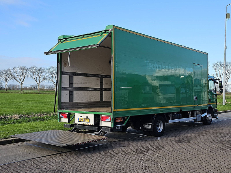 MAN 10.190 TGL - Camión caja cerrada: foto 3 MAN 10.190 TGL - Camión caja cerrada: foto 3