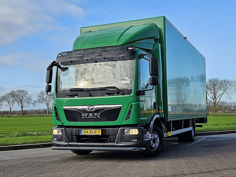MAN 10.190 TGL - Camión caja cerrada: foto 1 MAN 10.190 TGL - Camión caja cerrada: foto 1