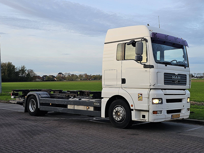 MAN 18.400 TGA XLX LIFT 508DKM NL-T - Camión portacontenedore/ Intercambiable: foto 5 MAN 18.400 TGA XLX LIFT 508DKM NL-T - Camión portacontenedore/ Intercambiable: foto 5