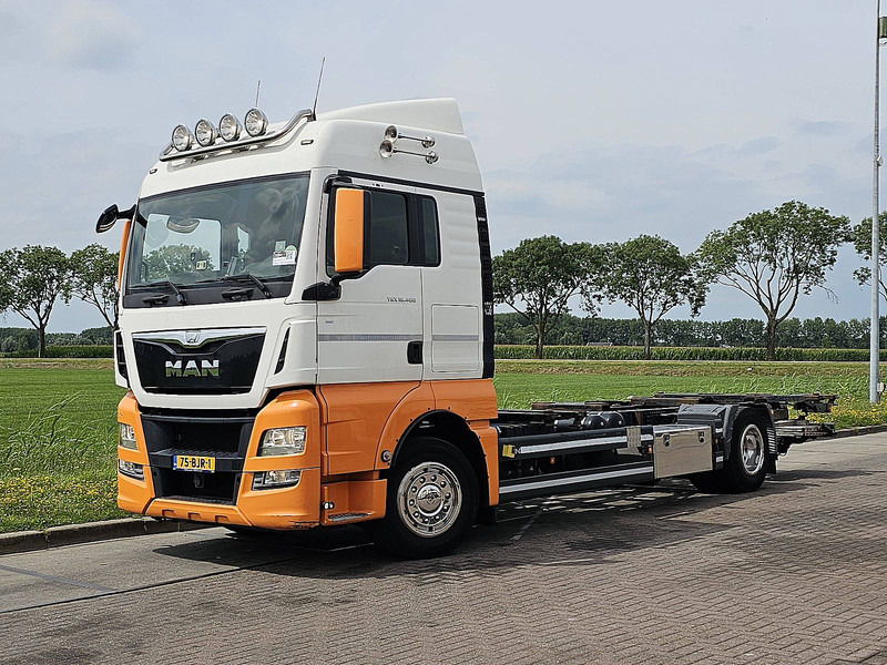 MAN 18.400 TGX XLX INTARDER LIFT 2T - Camión portacontenedore/ Intercambiable: foto 2 MAN 18.400 TGX XLX INTARDER LIFT 2T - Camión portacontenedore/ Intercambiable: foto 2