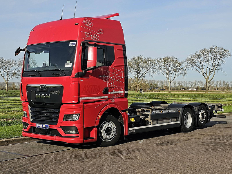 MAN 26.510 TGX GX 6X2 INTARDER - Camión portacontenedore/ Intercambiable: foto 2 MAN 26.510 TGX GX 6X2 INTARDER - Camión portacontenedore/ Intercambiable: foto 2