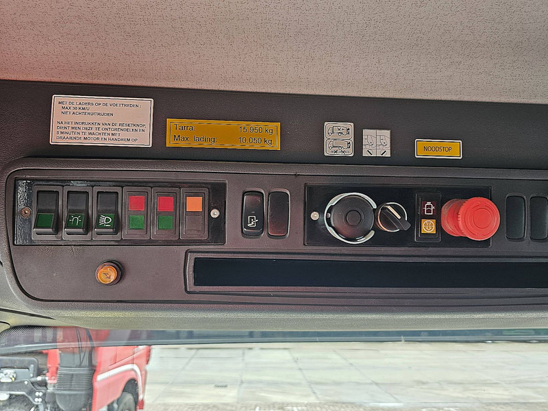 Camión de basura Scania P340 CNG GAS 6X2*4 VDK: foto 16