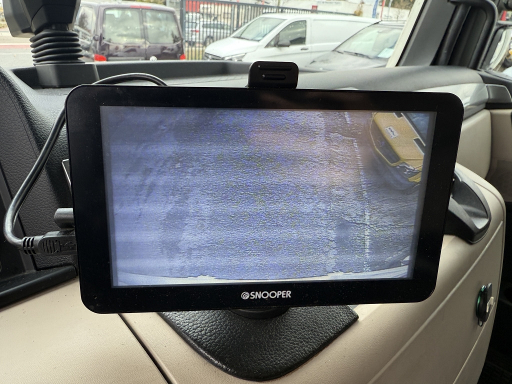 MAN TGL 12.220 Klimaautom. Kamera NAVI 7,1m Koff+LBW - Camión caja cerrada: foto 2 MAN TGL 12.220 Klimaautom. Kamera NAVI 7,1m Koff+LBW - Camión caja cerrada: foto 2