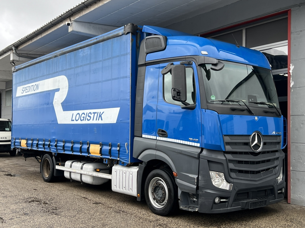 Mercedes-Benz Actros 1840 MEGA Jumbo Klima Retarder ACC-Tempo - Camión lona: foto 1 Mercedes-Benz Actros 1840 MEGA Jumbo Klima Retarder ACC-Tempo - Camión lona: foto 1