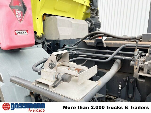 DAF 65.210 4x4 - Camión multibasculante: foto 2 DAF 65.210 4x4 - Camión multibasculante: foto 2