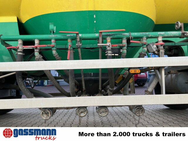 Feldbinder EUT 31.2 Silo-Anhänger, ca. 31m³, 4x Domdeckel - Remolque cisterna: foto 2 Feldbinder EUT 31.2 Silo-Anhänger, ca. 31m³, 4x Domdeckel - Remolque cisterna: foto 2