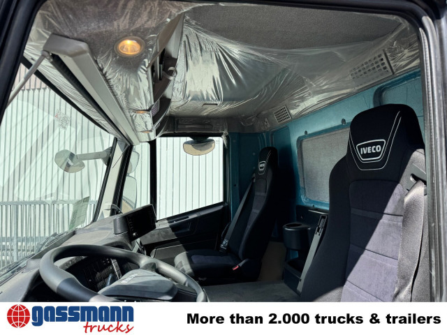 Iveco X-Way AD360X40Z/P 8x4 - Camión chasis: foto 2 Iveco X-Way AD360X40Z/P 8x4 - Camión chasis: foto 2