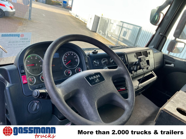 MAN TGM 13.250/340 4X4 BL, Kran Hiab 026 T-3, - Camión grúa: foto 4 MAN TGM 13.250/340 4X4 BL, Kran Hiab 026 T-3, - Camión grúa: foto 4