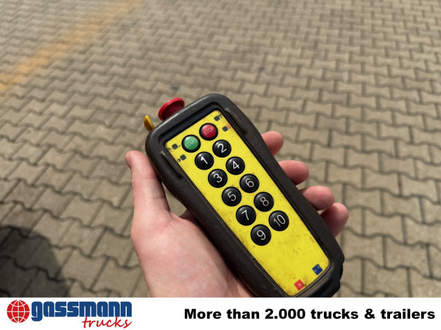 MAN TGM 15.250 4x2 LL, Tele-Absetzer - Camión portacontenedor de cadenas: foto 2 MAN TGM 15.250 4x2 LL, Tele-Absetzer - Camión portacontenedor de cadenas: foto 2