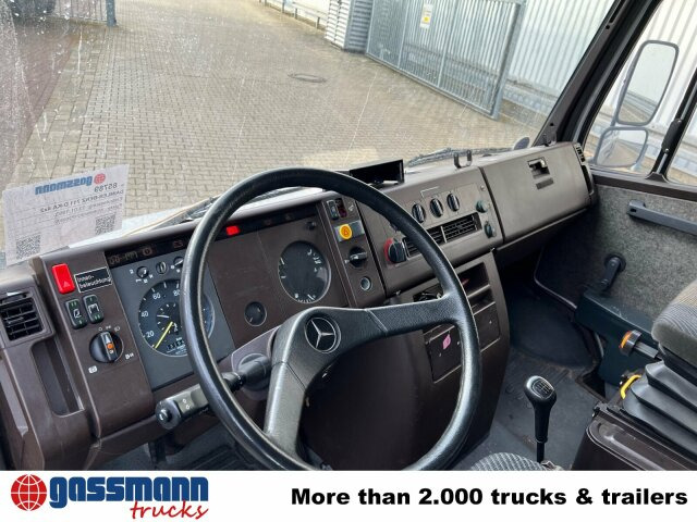 Mercedes-Benz 711 D-KA 4x2, Standklima, 11-Sitze, 2 x on stock - Camión caja cerrada: foto 4 Mercedes-Benz 711 D-KA 4x2, Standklima, 11-Sitze, 2 x on stock - Camión caja cerrada: foto 4