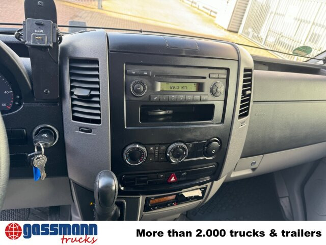 Camión caja cerrada Mercedes-Benz Sprinter 516 CDI 4x2, Übertragungsfahrzeug: foto 7