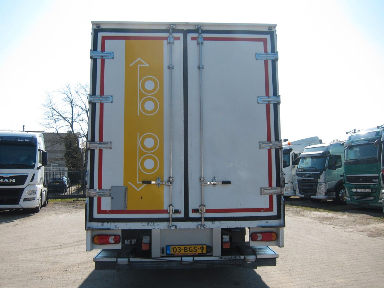 Renault D16-240 Schiebeplane Türen Faltbare LBW E6 Top! - Camión lona: foto 4 Renault D16-240 Schiebeplane Türen Faltbare LBW E6 Top! - Camión lona: foto 4
