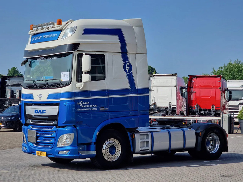DAF XF 460 SuperSpaceCab 4x2 - ADR/VLG - Leather - Alloy wheels - Cabeza tractora: foto 3 DAF XF 460 SuperSpaceCab 4x2 - ADR/VLG - Leather - Alloy wheels - Cabeza tractora: foto 3