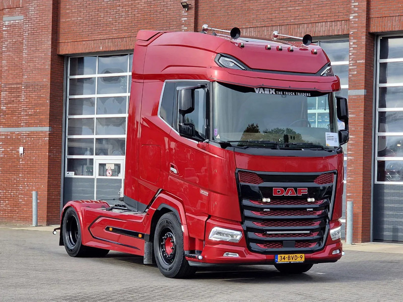 DAF XG+ 530 4x2 - Full spec - New engine - Full air - Leather interior - 2x tank - - Cabeza tractora: foto 1 DAF XG+ 530 4x2 - Full spec - New engine - Full air - Leather interior - 2x tank - - Cabeza tractora: foto 1