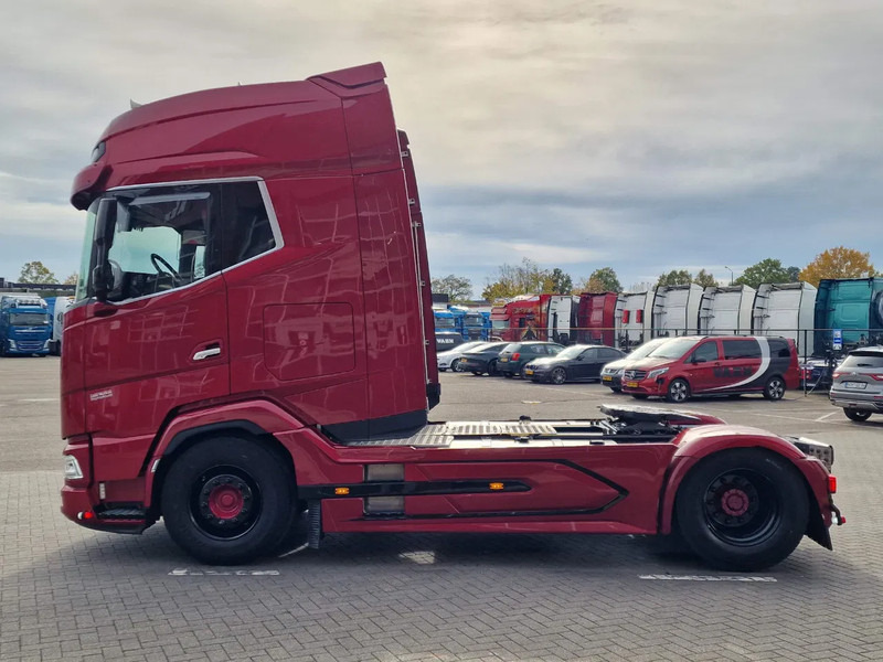 DAF XG+ 530 4x2 - Full spec - New engine - Full air - Leather interior - 2x tank - - Cabeza tractora: foto 4 DAF XG+ 530 4x2 - Full spec - New engine - Full air - Leather interior - 2x tank - - Cabeza tractora: foto 4