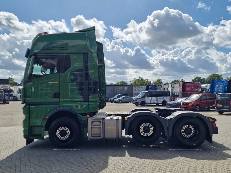 MAN TGX 26.510 - 6x2/4 - Retarder - Night clima - Led - Navi - Steerring axle - Cabeza tractora: foto 4 MAN TGX 26.510 - 6x2/4 - Retarder - Night clima - Led - Navi - Steerring axle - Cabeza tractora: foto 4