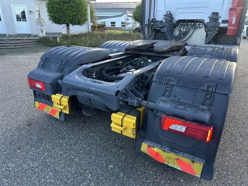 Scania G450 NGS Highline 6x2/4 - Steering - Euro 6 - Led - Leather - Chassis cover - Cabeza tractora: foto 4 Scania G450 NGS Highline 6x2/4 - Steering - Euro 6 - Led - Leather - Chassis cover - Cabeza tractora: foto 4