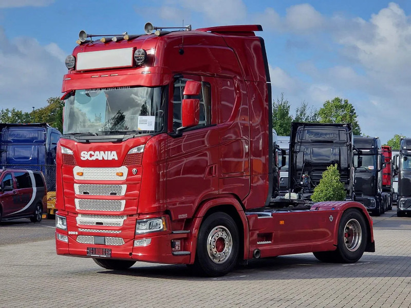 Scania S500 NGS Highline 4x2 - Retarder - Night clima - Full air - Custom interior - Full spoiler - 2 tank - Cabeza tractora: foto 3 Scania S500 NGS Highline 4x2 - Retarder - Night clima - Full air - Custom interior - Full spoiler - 2 tank - Cabeza tractora: foto 3