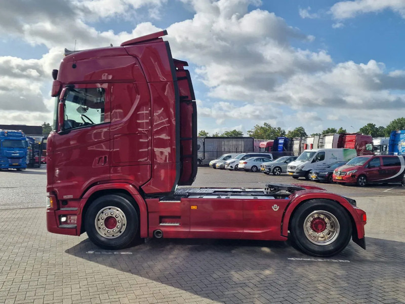 Scania S500 NGS Highline 4x2 - Retarder - Night clima - Full air - Custom interior - Full spoiler - 2 tank - Cabeza tractora: foto 4 Scania S500 NGS Highline 4x2 - Retarder - Night clima - Full air - Custom interior - Full spoiler - 2 tank - Cabeza tractora: foto 4
