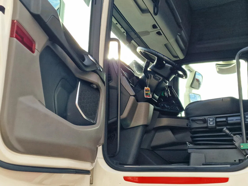 Leasing de Scania S500 NGS Highline 6x2 - PTO/Hydraulic - Retarder - 2.95 WB - Full air - Leather Scania S500 NGS Highline 6x2 - PTO/Hydraulic - Retarder - 2.95 WB - Full air - Leather: foto 9