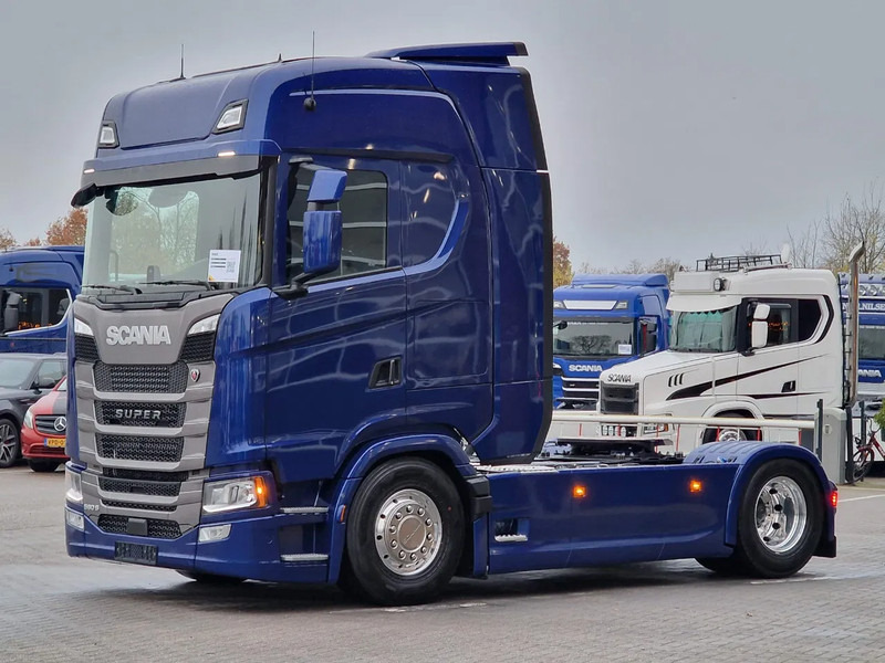 Scania S560 Highline 4x2 - Full spec - Retader - Night clima - Full air - Facelift - 2x tank - Cabeza tractora: foto 3 Scania S560 Highline 4x2 - Full spec - Retader - Night clima - Full air - Facelift - 2x tank - Cabeza tractora: foto 3
