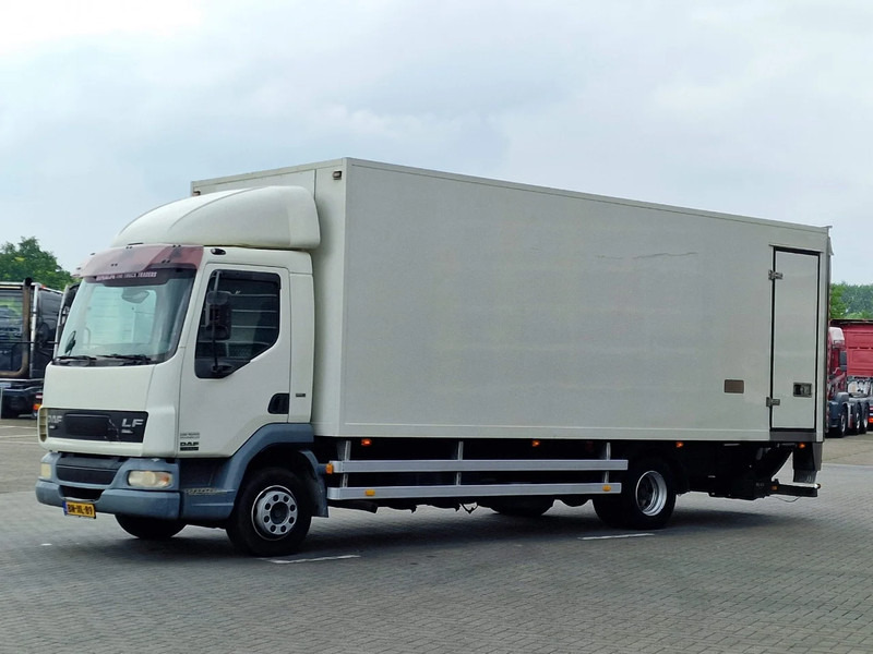 DAF LF 45.170 - Box - Loadlift - Manual gearbox - Old Tacho - Camión caja cerrada: foto 3 DAF LF 45.170 - Box - Loadlift - Manual gearbox - Old Tacho - Camión caja cerrada: foto 3