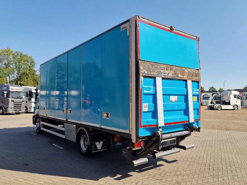 MAN TGM 15.250 4x2 - Box truck with sidedoors - Loadlift - Euro 5 - Automatic - Camera - Camión caja cerrada: foto 5 MAN TGM 15.250 4x2 - Box truck with sidedoors - Loadlift - Euro 5 - Automatic - Camera - Camión caja cerrada: foto 5