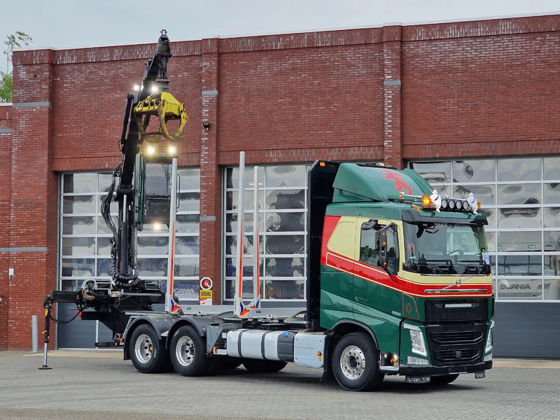 Volvo FH 13.540 6x4 - HIAB / Loglift F125Z 80 Crane - Krane - Grua year 2019 - Camión forestal, Camión grúa: foto 1 Volvo FH 13.540 6x4 - HIAB / Loglift F125Z 80 Crane - Krane - Grua year 2019 - Camión forestal, Camión grúa: foto 1