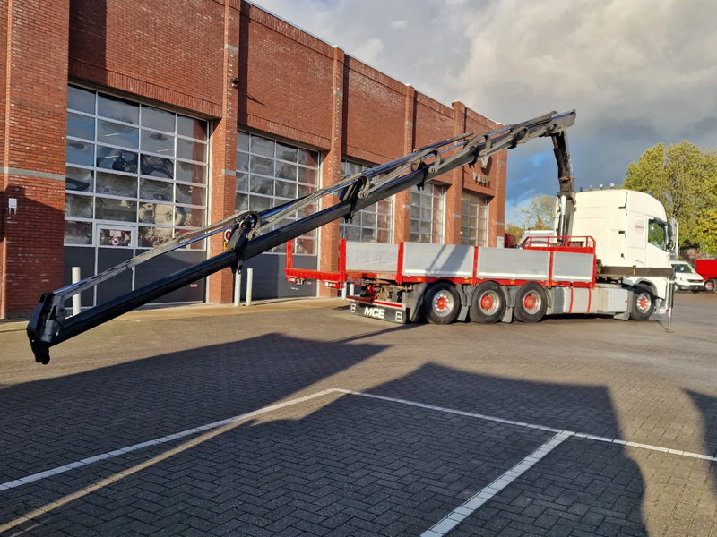 Volvo FH 13.540 8x4*4 - HMF2620 K6 Crane 2017 with remote - Retarder - HUB reduction - Camión grúa: foto 5 Volvo FH 13.540 8x4*4 - HMF2620 K6 Crane 2017 with remote - Retarder - HUB reduction - Camión grúa: foto 5