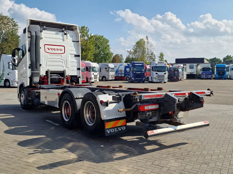 Volvo FH 16.750 Globetrotter 6x2 BDF - Retarder - HUB reduction - Euro 5 - 4.90 WB - Camión portacontenedore/ Intercambiable: foto 5 Volvo FH 16.750 Globetrotter 6x2 BDF - Retarder - HUB reduction - Euro 5 - 4.90 WB - Camión portacontenedore/ Intercambiable: foto 5
