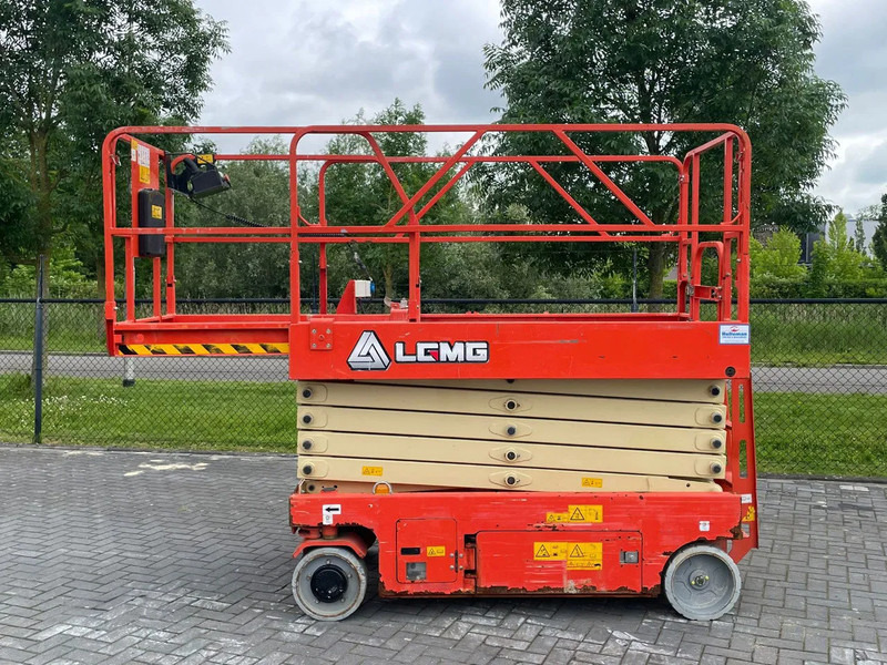 LGMG AS1012E | 12 METER | 320 KG | GS-3232 | ES 3246 - Plataforma de tijeras: foto 4 LGMG AS1012E | 12 METER | 320 KG | GS-3232 | ES 3246 - Plataforma de tijeras: foto 4