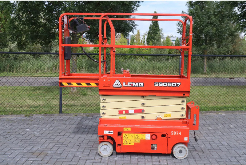 LGMG SS0507 | 6.3 METER | 230 KG | GS-1330 | ES1330 - Plataforma de tijeras: foto 4 LGMG SS0507 | 6.3 METER | 230 KG | GS-1330 | ES1330 - Plataforma de tijeras: foto 4
