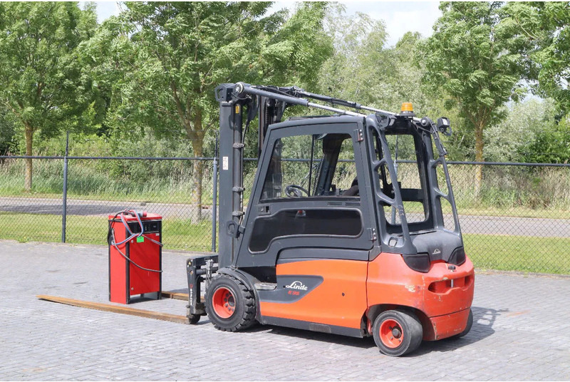 Linde E35 L-01 | DUPLEX | SIDESHIFT | POSITIONERS | LOW HOURS - Carretilla elevadora eléctrica: foto 3 Linde E35 L-01 | DUPLEX | SIDESHIFT | POSITIONERS | LOW HOURS - Carretilla elevadora eléctrica: foto 3