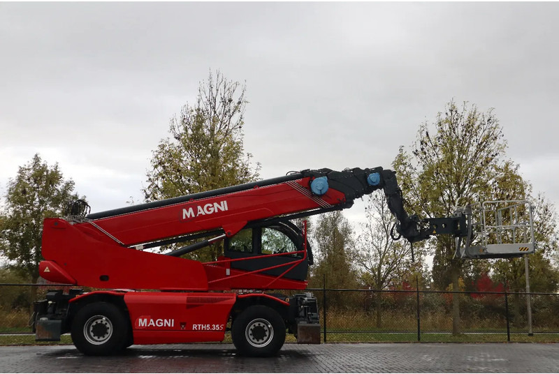 MAGNI RTH 5.35 S-M/C | WORKING PLATFORM | REMOTE | GOOD CONDITION - Cargadora: foto 4 MAGNI RTH 5.35 S-M/C | WORKING PLATFORM | REMOTE | GOOD CONDITION - Cargadora: foto 4