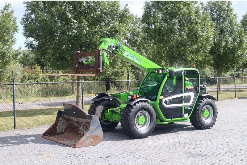 Merlo TF33.7-115LC TURBOFARMER | 40KM/H | BSS | FORKS | BUCKET - Manipulador telescópico: foto 2 Merlo TF33.7-115LC TURBOFARMER | 40KM/H | BSS | FORKS | BUCKET - Manipulador telescópico: foto 2