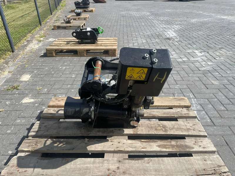 STEELWRIST STEELWRIST X06 S40 | TILT ROTATOR | VLS | FPL | RF | NEW / UNUSED - Rotor basculante para Maquinaria de construcción: foto 4 STEELWRIST STEELWRIST X06 S40 | TILT ROTATOR | VLS | FPL | RF | NEW / UNUSED - Rotor basculante para Maquinaria de construcción: foto 4