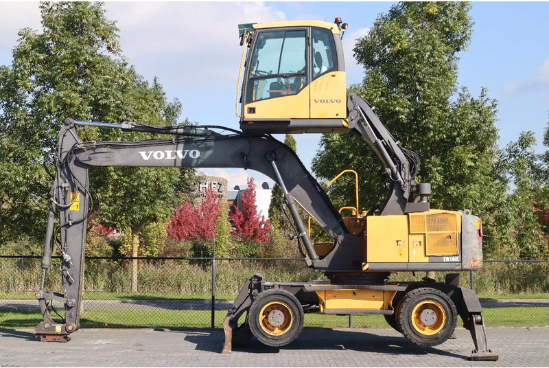 Volvo EW160C | EW 160 C | LIFT CAB | DOZERBLADE | QUICK COUPLER - Manipulador de materiales: foto 1 Volvo EW160C | EW 160 C | LIFT CAB | DOZERBLADE | QUICK COUPLER - Manipulador de materiales: foto 1