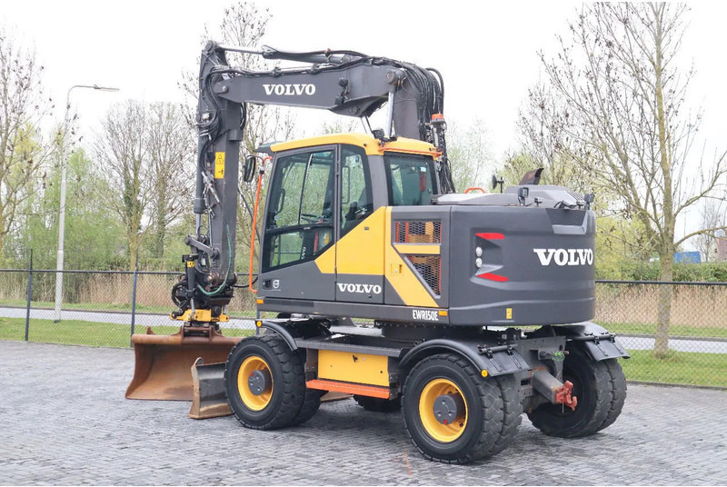 Volvo EWR 150 E | ROTOTILT | BUCKET | TRAILER HYDR - Excavadora de ruedas: foto 3 Volvo EWR 150 E | ROTOTILT | BUCKET | TRAILER HYDR - Excavadora de ruedas: foto 3