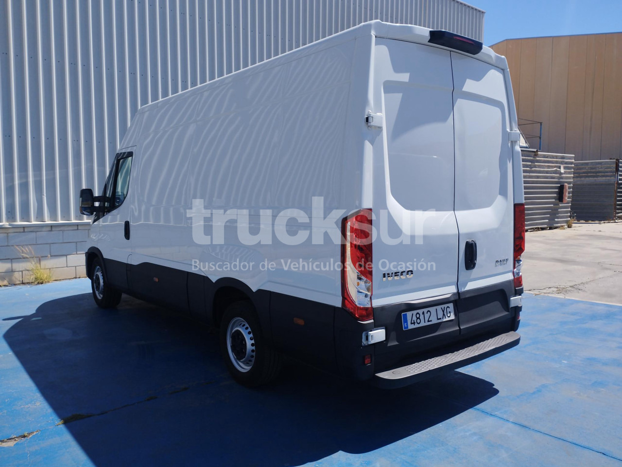 IVECO DAILY 35S16 F 12M3 - Furgoneta caja cerrada: foto 3 IVECO DAILY 35S16 F 12M3 - Furgoneta caja cerrada: foto 3